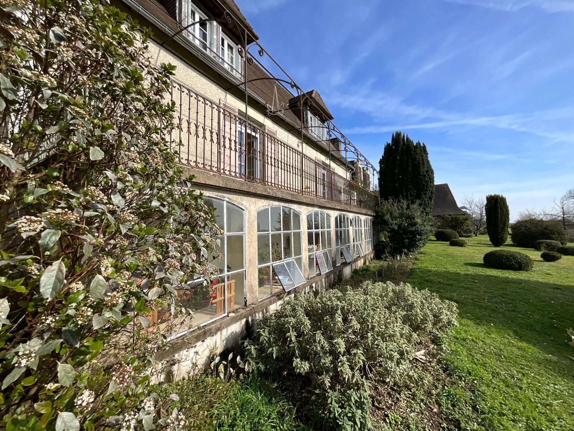 Maison De La Source Genis Exterior foto